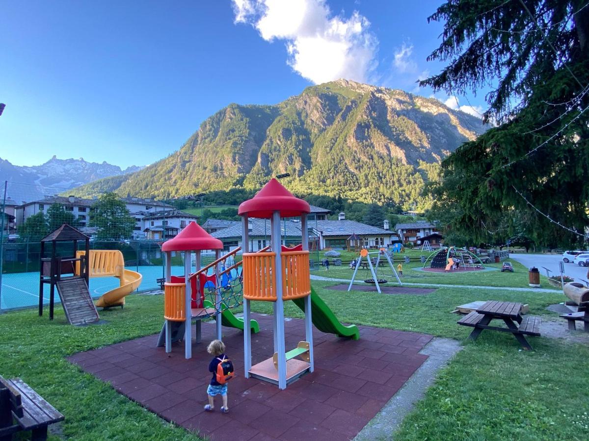 Appartamento De Montagne Berthod Pré-Saint-Didier Zewnętrze zdjęcie